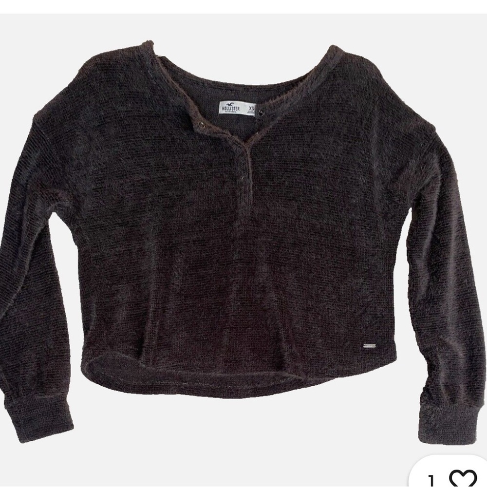 Hollister women's M grey fuzzy cropped sweater
